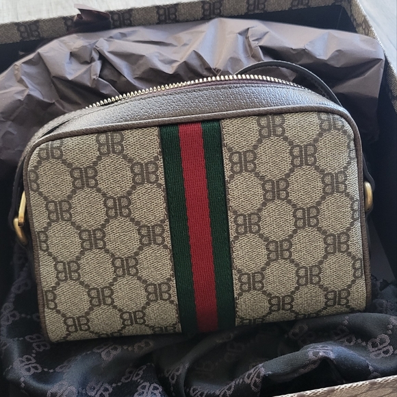 Balenciaga x Gucci The Hacker Project Camera Bag - Picture 4 of 9